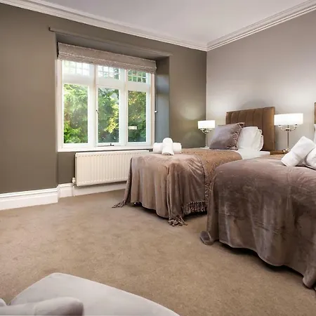 The Firs * Bowness-on-Windermere